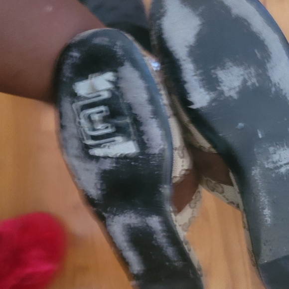 Gucci slides - Picture 4 of 5